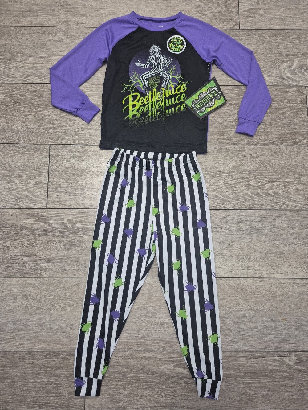 BeetleJuice Girls Kids 2 Piece Pajamas Set With Glow In The Dark Effect Hallowee